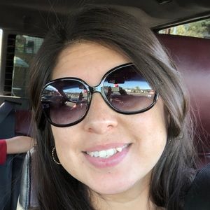 Meet your Posher, Angie